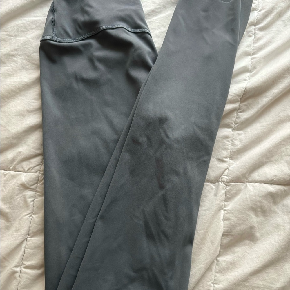 Victoria’s Secret VSX Steel Gray Leggings NWOT Woman’s size S (fits XS-S)